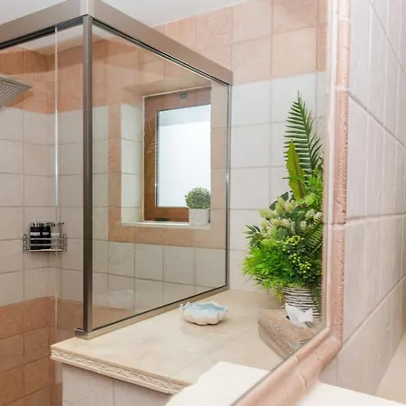 Ydria A With Pool * Hersonissos (Crete)