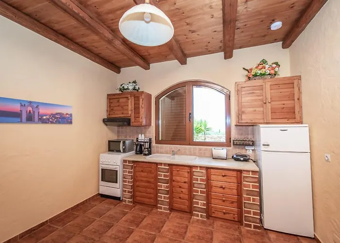 Ydria A With Pool * Hersonissos (Crete)