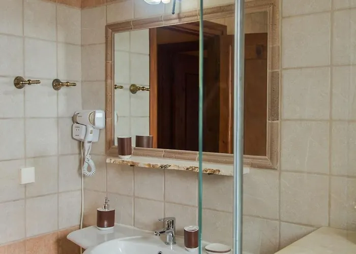 Vilă Ydria A With Pool *